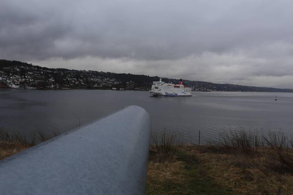 The main inlet to Oslo is heavilly guarded.